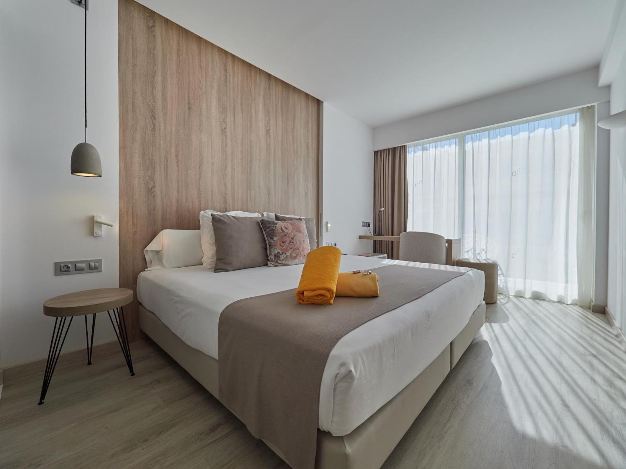 Double Room Street View